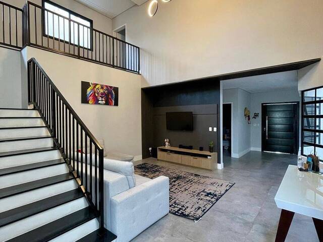 Casa para Venda em São José dos Campos - 3